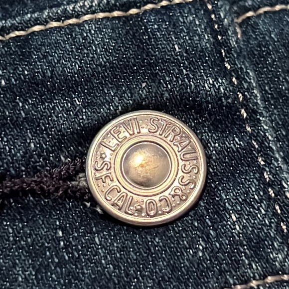 Levi Trucker Jacket NWOT size S/P Six pocket Jean Jacket Super Cute - Picture 13 of 13